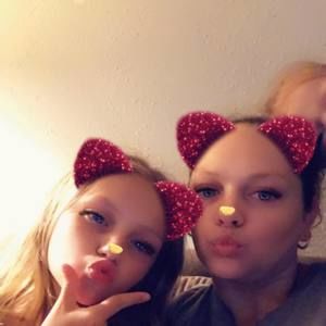 Meet your Posher, Crystal